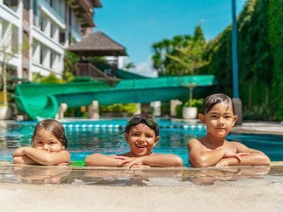 2021 Holidays With Kids Best Resorts Awards - Vote For Us